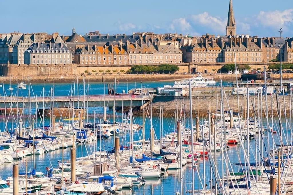 Charmante Maison A Evran Proche Dinan Et St Malo. Eksteriør bilde